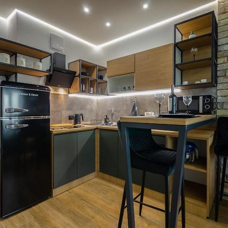 VIP - Smart Lägenhet Kiev Exteriör bild
