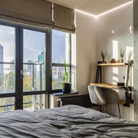 VIP - Smart Lägenhet Kiev Exteriör bild