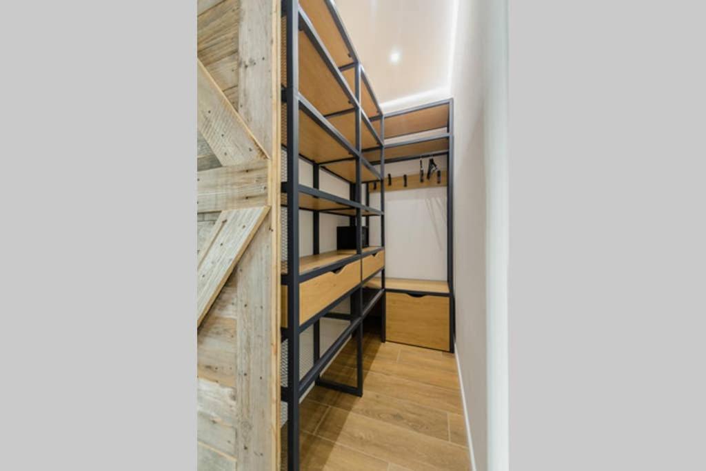 VIP - Smart Lägenhet Kiev Exteriör bild