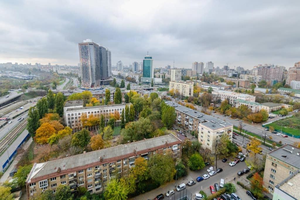 VIP - Smart Lägenhet Kiev Exteriör bild
