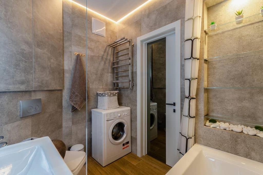 VIP - Smart Lägenhet Kiev Exteriör bild