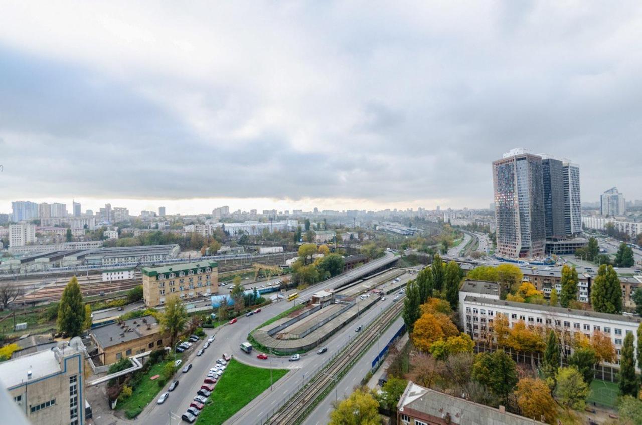 VIP - Smart Lägenhet Kiev Exteriör bild