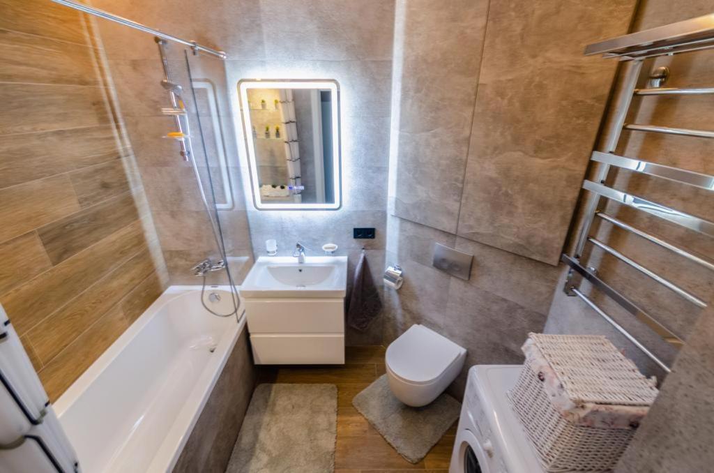 VIP - Smart Lägenhet Kiev Exteriör bild
